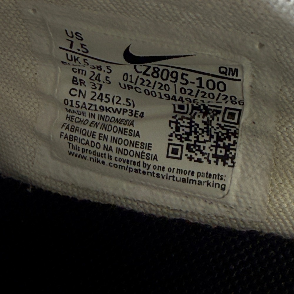 Nike Slip On Shoes White Canvas Sneakers Back to School Tenniscore Size 7.5 - Picture 9 of 10